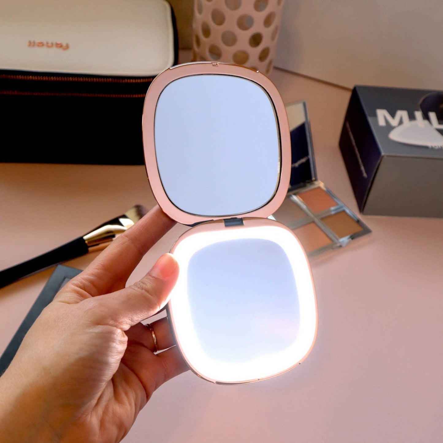 Fancii - Mila Rechargeable Compact Mirror - Black