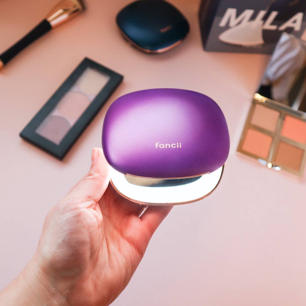 Fancii - Mila Rechargeable Compact Mirror - Black