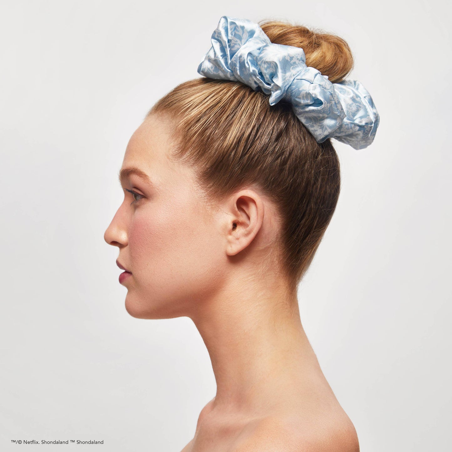 KITSCH - Kitsch x Bridgerton Satin Pillow Scrunchies / Toile De Blue